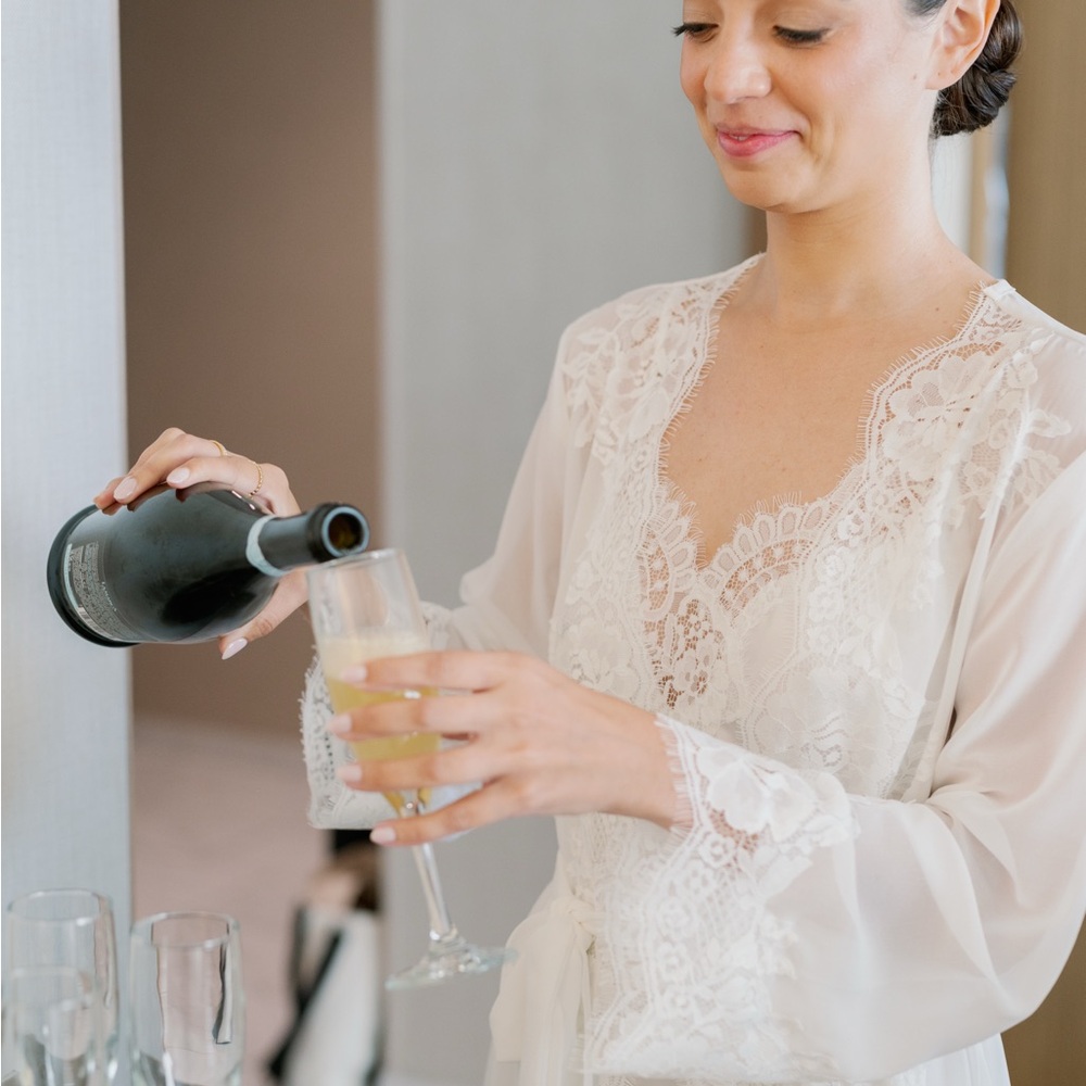 Ivory Lace Robe - Picture 8 of 10